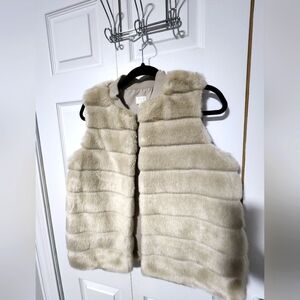 Faux fur vest